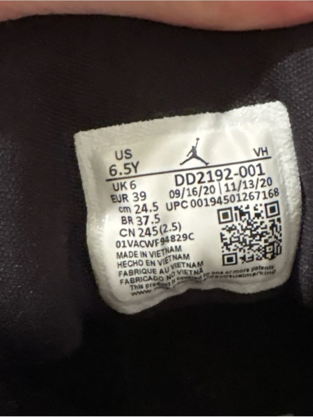 Jordan 1 mid Pandas 8W, 6.5M. Original Packaging + Verification Receipt